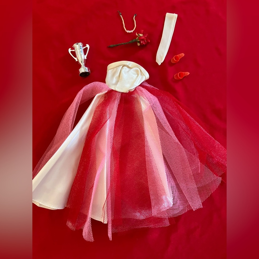 Barbie 1965 Campus Sweetheart outfit